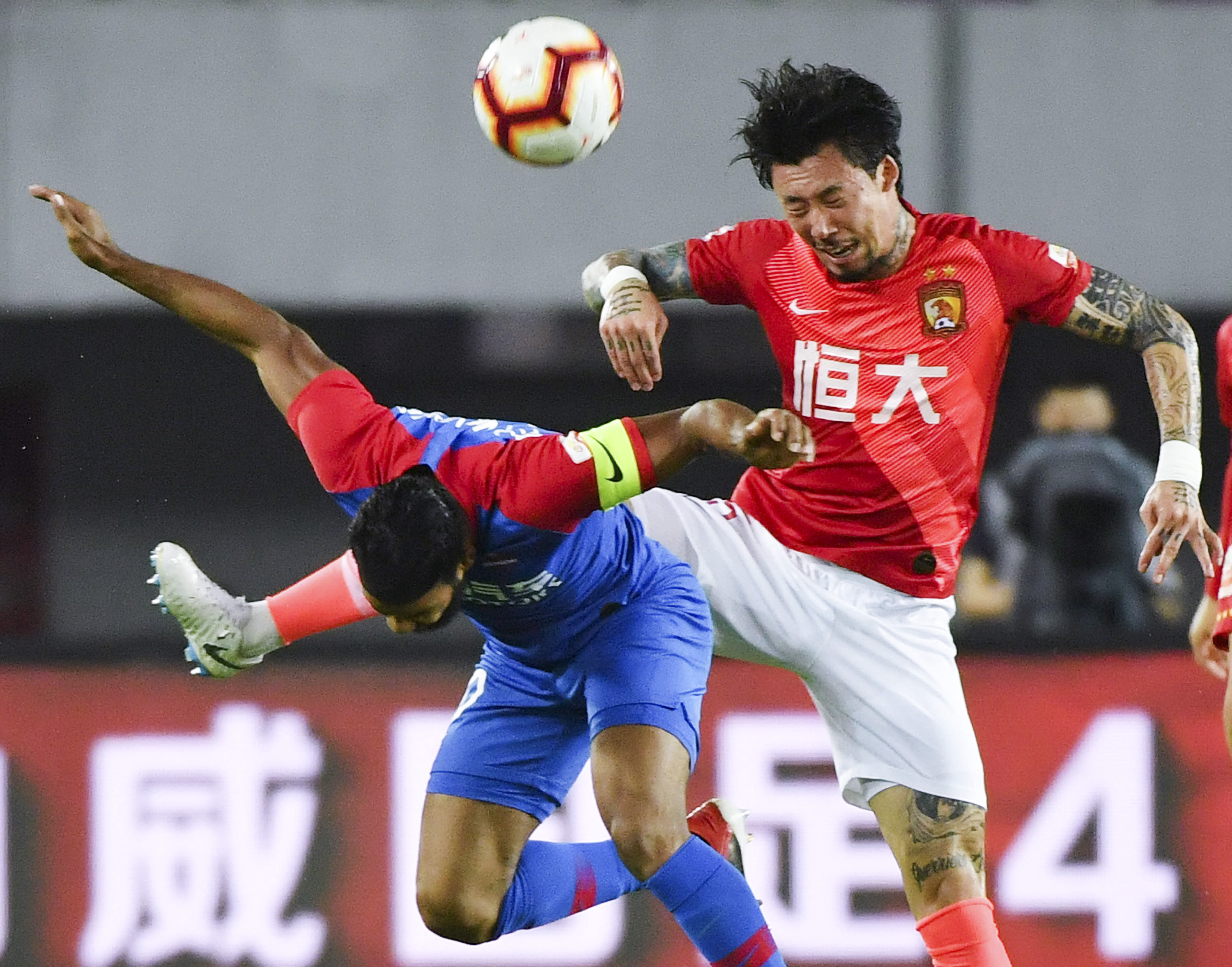 低重心突破 低重心突破