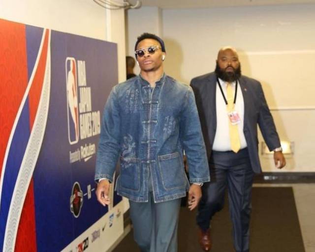 数据驱动的 数据驱动的